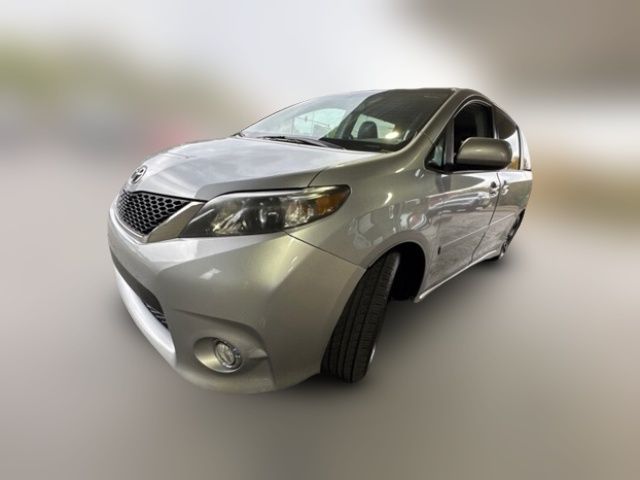 2013 Toyota Sienna SE