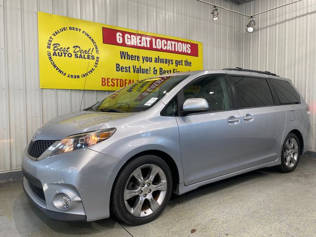 2013 Toyota Sienna SE