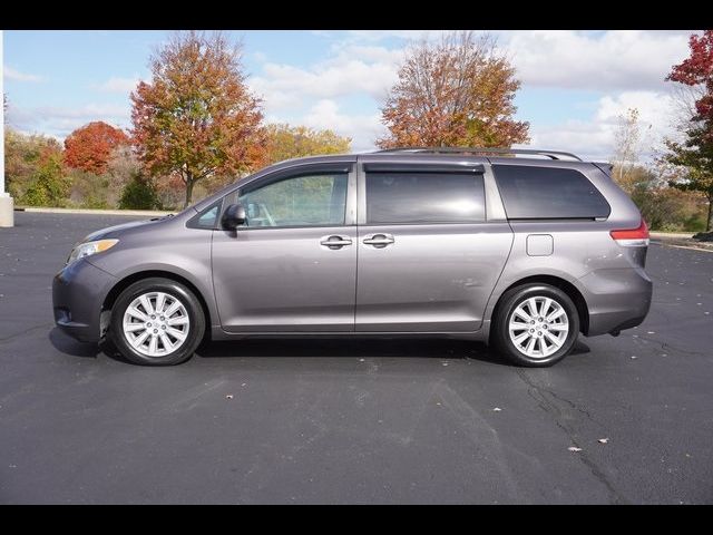 2013 Toyota Sienna XLE