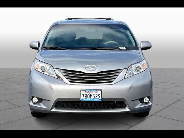 2013 Toyota Sienna XLE