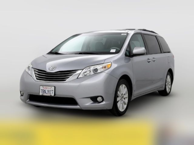 2013 Toyota Sienna XLE