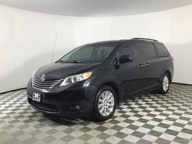 2013 Toyota Sienna XLE