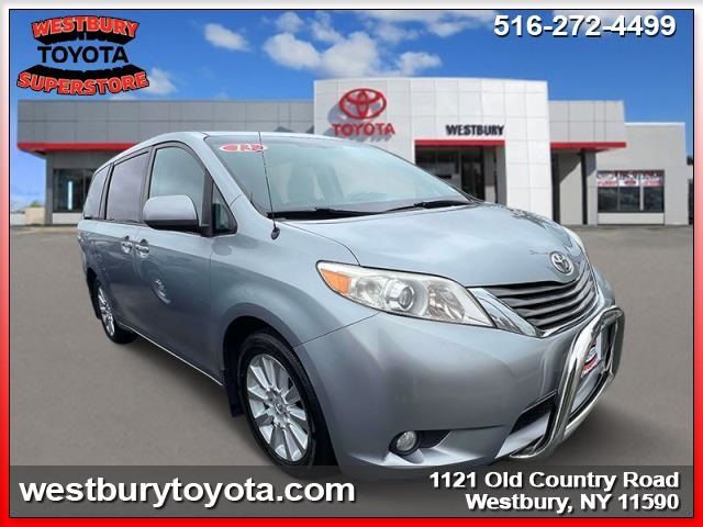 2013 Toyota Sienna XLE