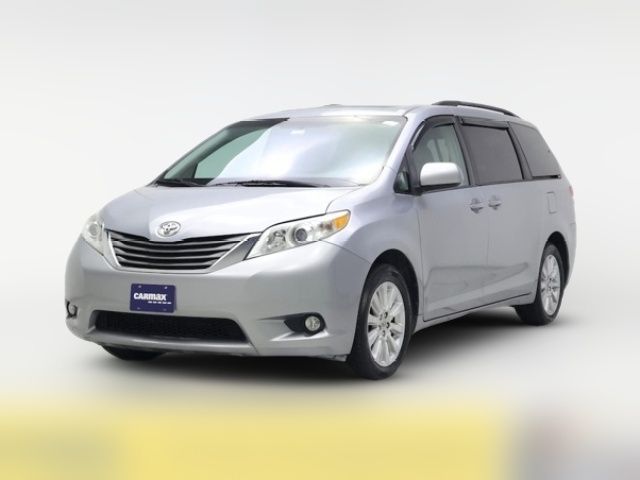 2013 Toyota Sienna XLE