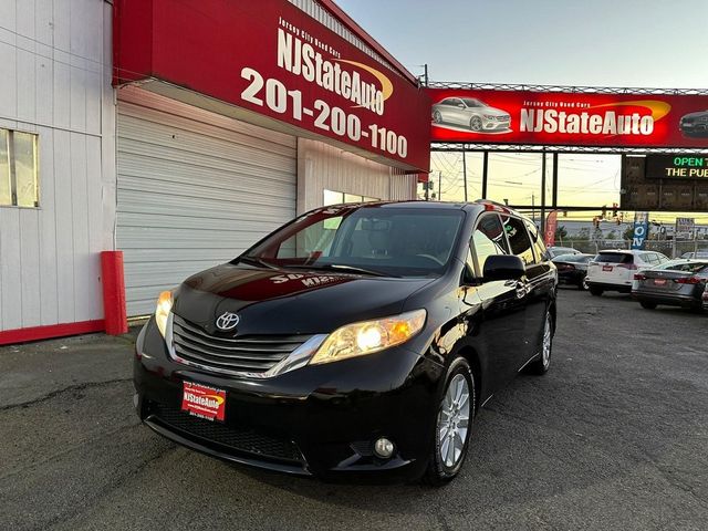 2013 Toyota Sienna XLE