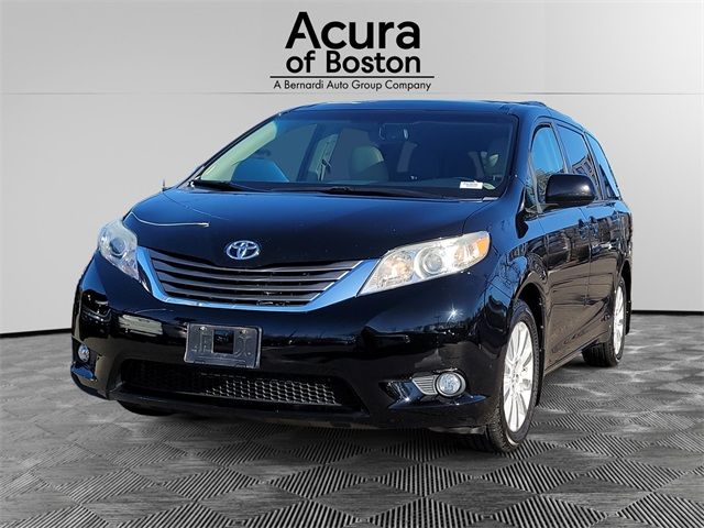 2013 Toyota Sienna XLE