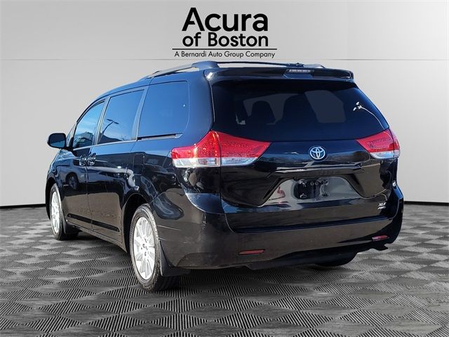 2013 Toyota Sienna XLE