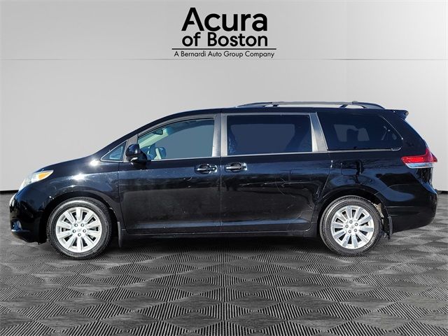 2013 Toyota Sienna XLE