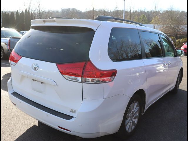 2013 Toyota Sienna XLE