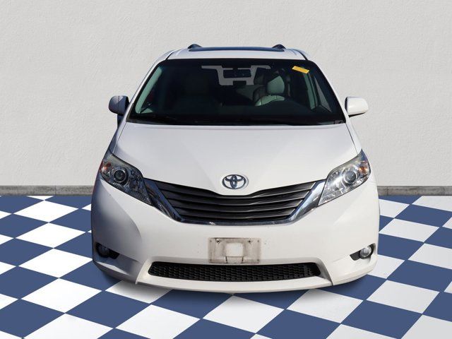 2013 Toyota Sienna XLE