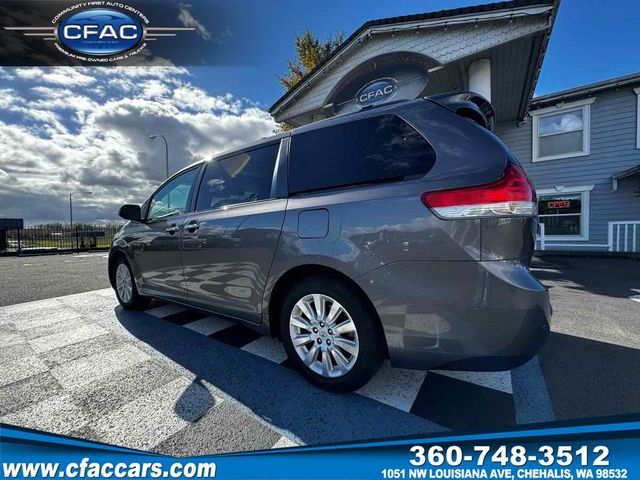 2013 Toyota Sienna XLE