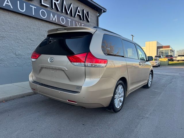 2013 Toyota Sienna XLE