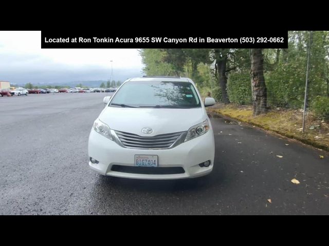 2013 Toyota Sienna XLE