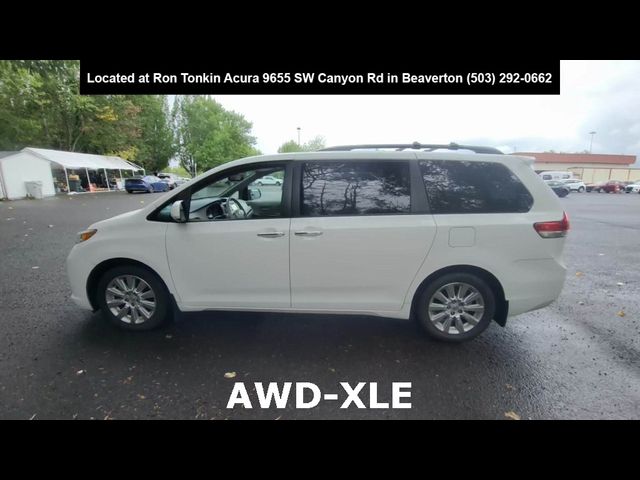 2013 Toyota Sienna XLE