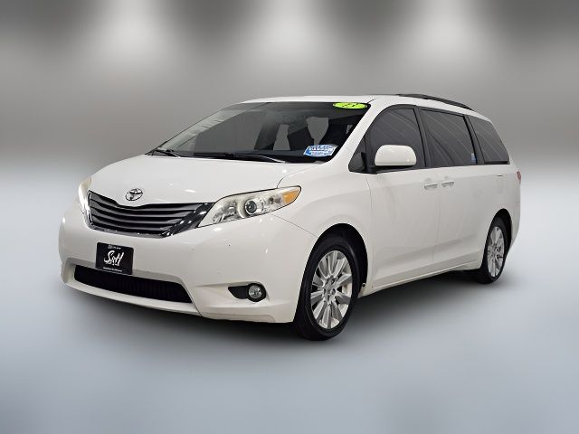 2013 Toyota Sienna XLE