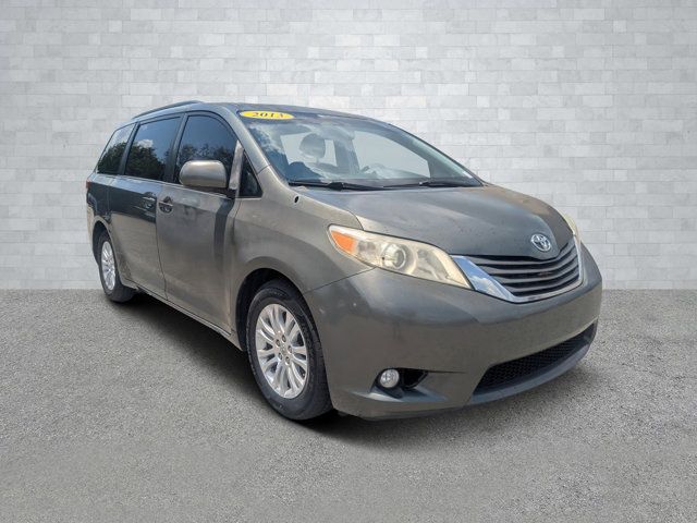 2013 Toyota Sienna XLE