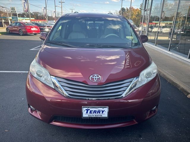 2013 Toyota Sienna XLE