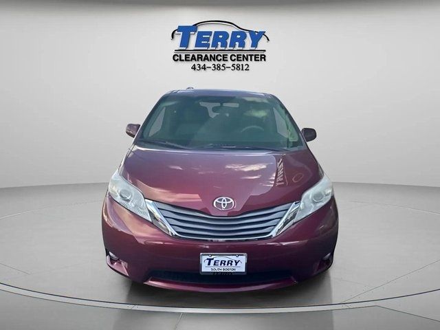 2013 Toyota Sienna XLE