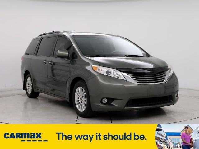 2013 Toyota Sienna XLE