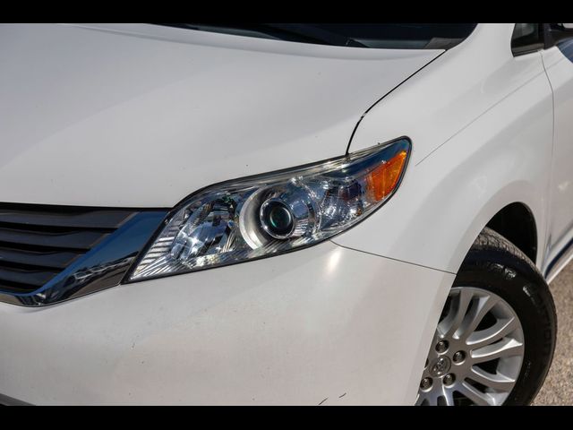 2013 Toyota Sienna XLE