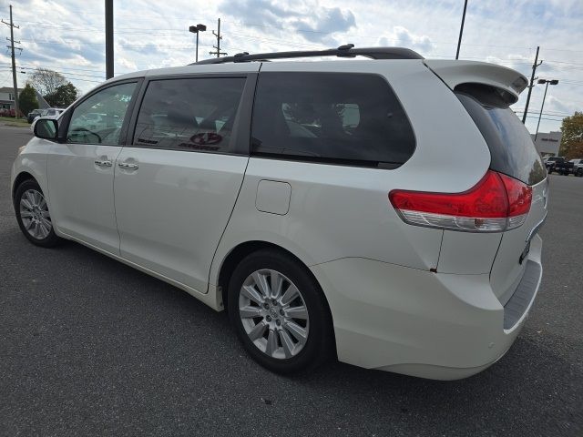 2013 Toyota Sienna XLE