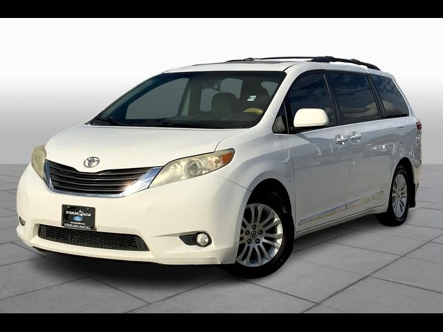 2013 Toyota Sienna XLE