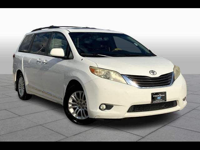 2013 Toyota Sienna XLE