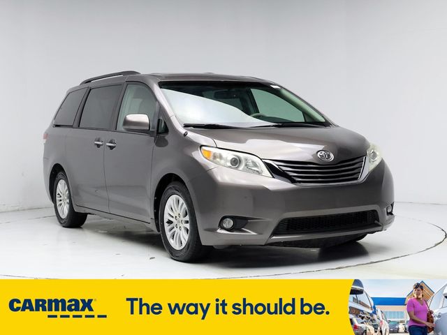 2013 Toyota Sienna XLE