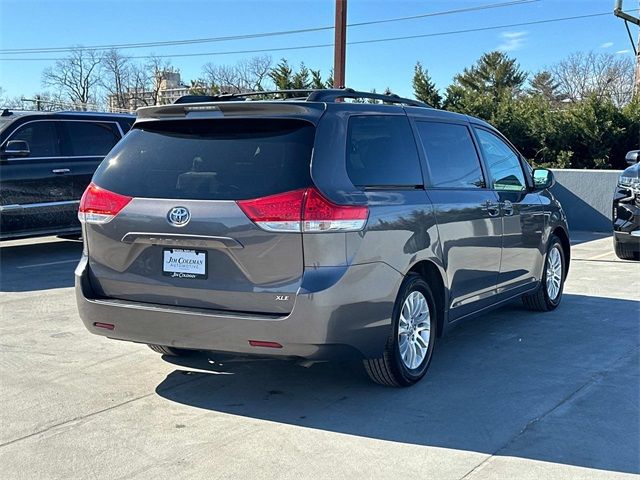 2013 Toyota Sienna XLE