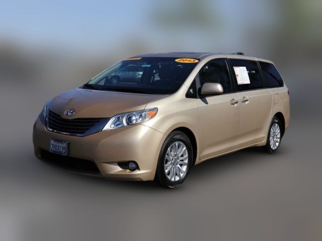 2013 Toyota Sienna XLE