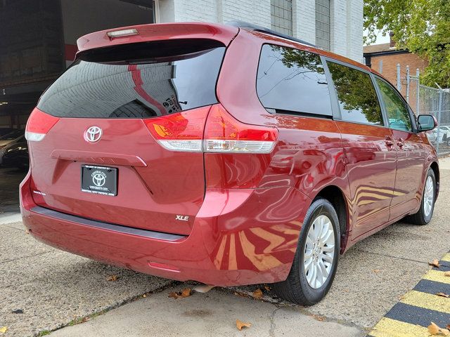 2013 Toyota Sienna XLE