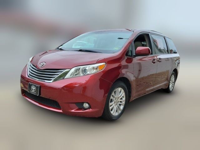 2013 Toyota Sienna XLE