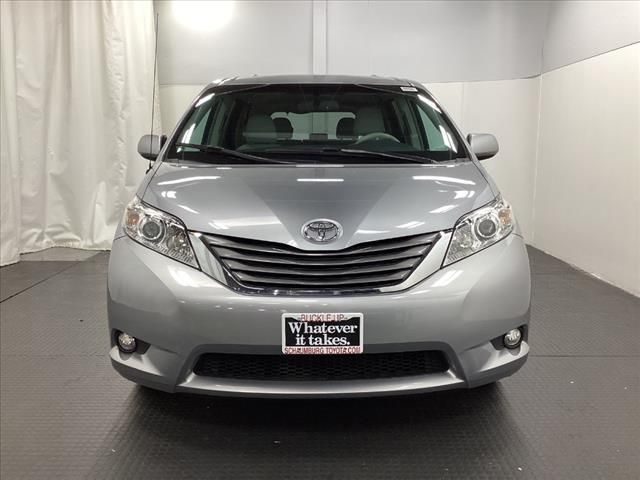 2013 Toyota Sienna 