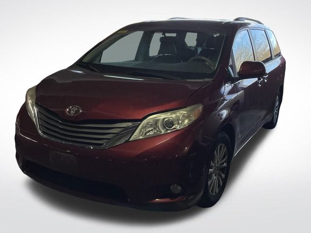 2013 Toyota Sienna XLE