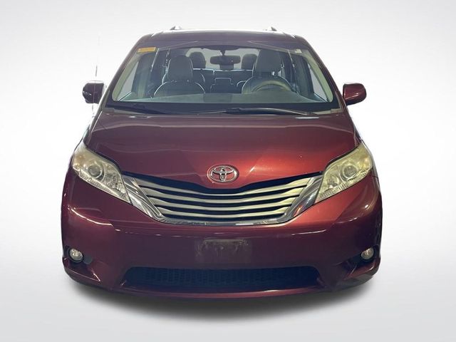 2013 Toyota Sienna XLE