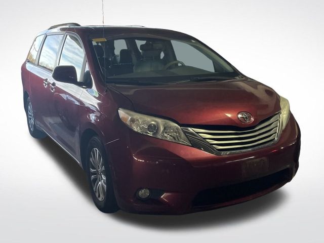 2013 Toyota Sienna XLE