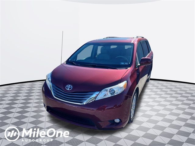 2013 Toyota Sienna XLE