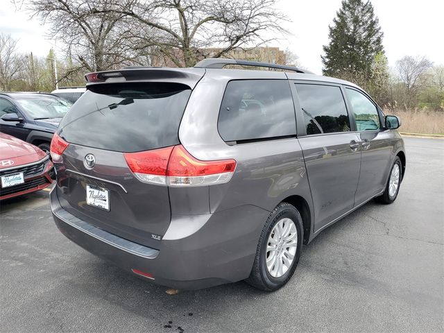 2013 Toyota Sienna XLE