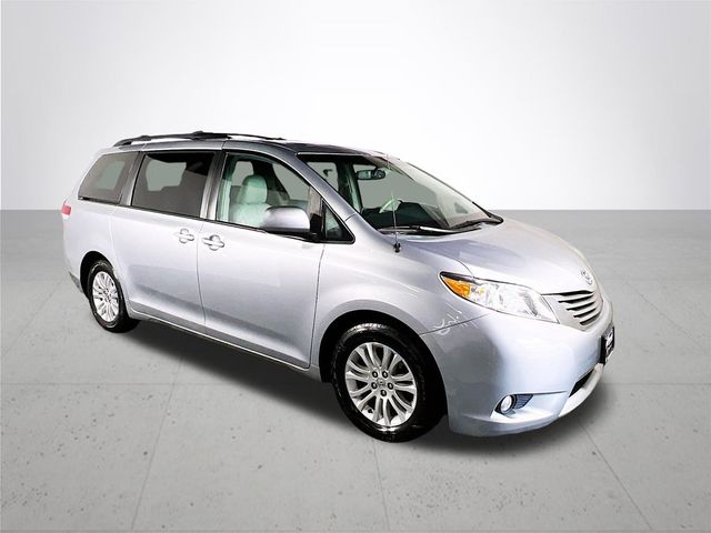 2013 Toyota Sienna XLE