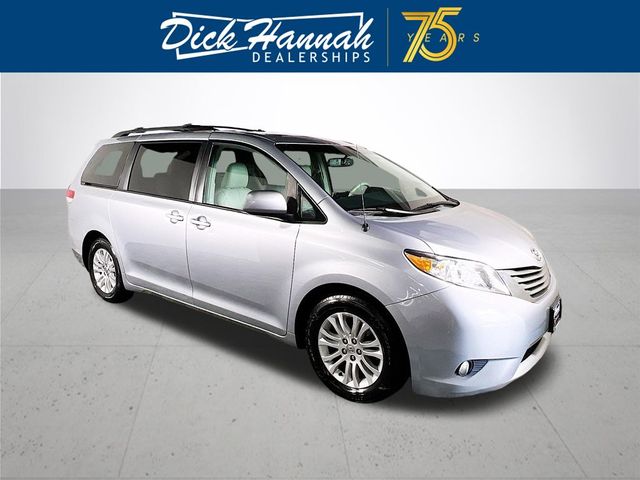 2013 Toyota Sienna XLE