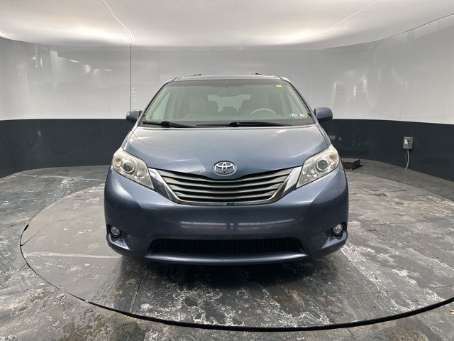 2013 Toyota Sienna XLE