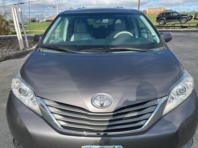 2013 Toyota Sienna XLE