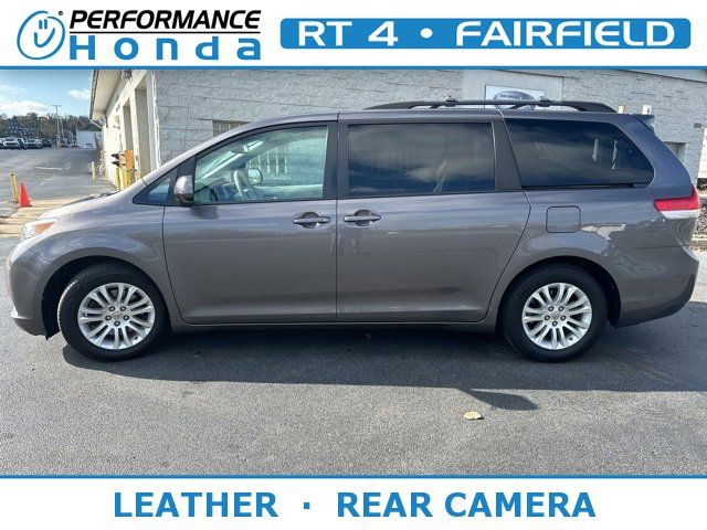 2013 Toyota Sienna XLE