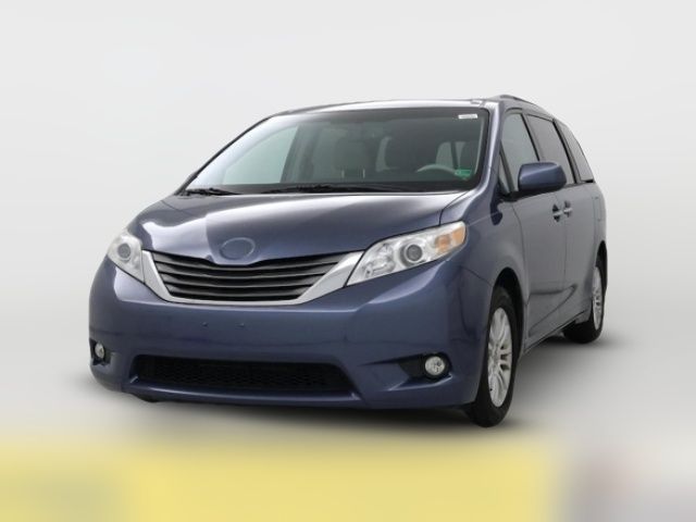 2013 Toyota Sienna XLE