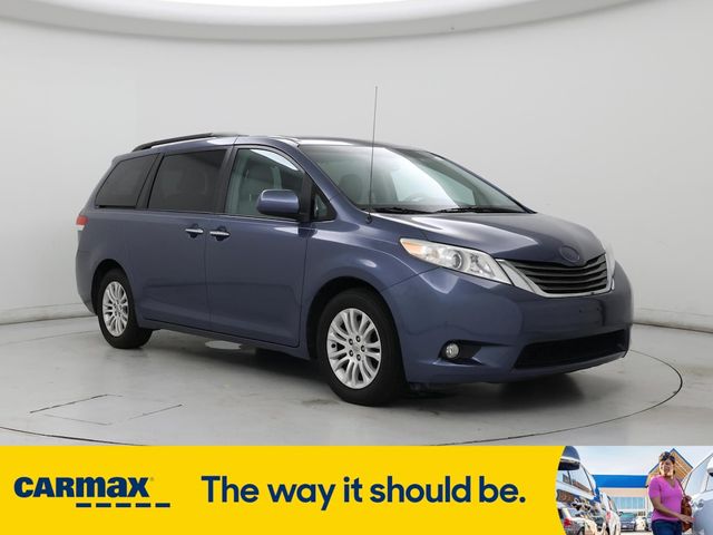 2013 Toyota Sienna XLE