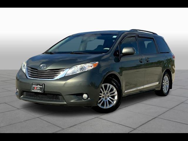 2013 Toyota Sienna XLE