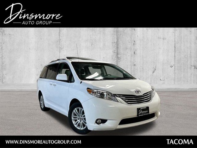 2013 Toyota Sienna XLE