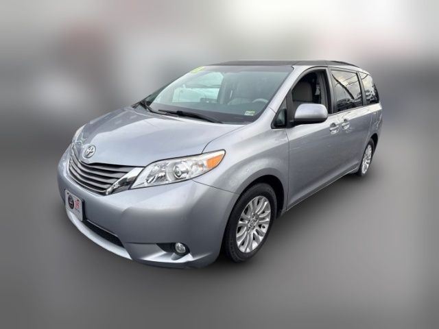 2013 Toyota Sienna XLE