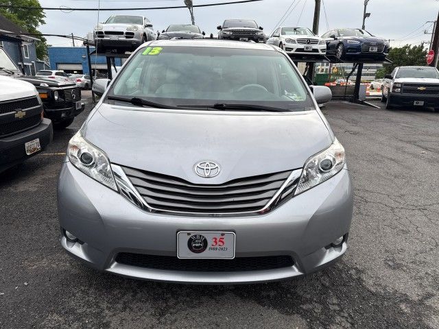 2013 Toyota Sienna XLE