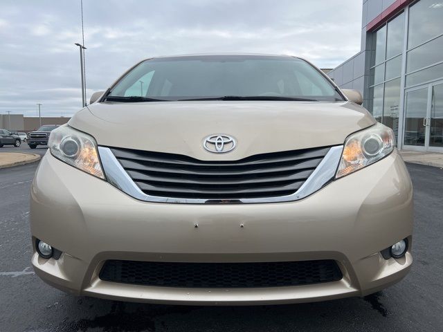 2013 Toyota Sienna XLE